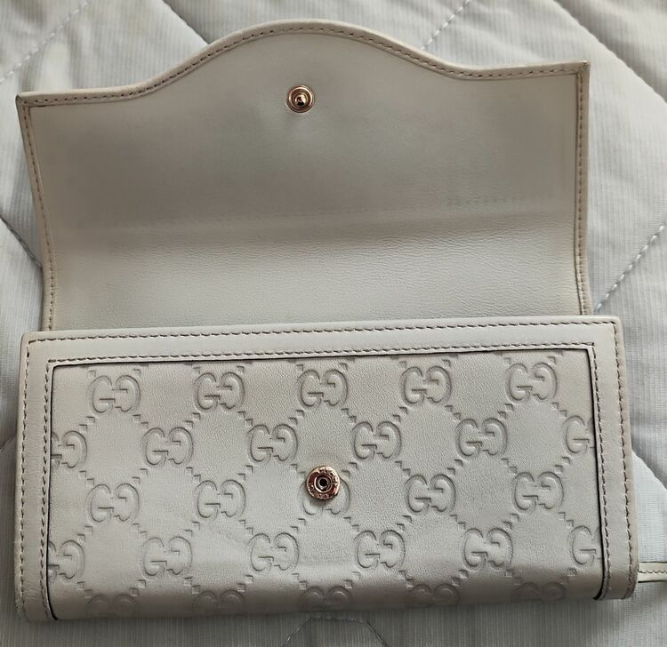 財布（ブランド財布・小物）の商品画像 - 査定依頼日：2025年7月17日 - 最高査定価格：8,000円