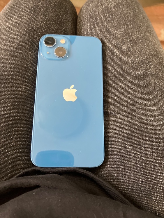 iPhone iPhone 13 128GB SIMフリー（スマホ）の商品画像 - 査定依頼日：2026年7月11日 - 最高査定価格：34,000円