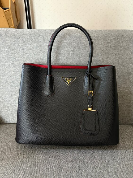 プラダ  （ブランドバッグ）の商品画像 - 査定依頼日：2025年4月19日 - 最高査定価格：150,000円
