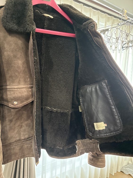 ラムラザージャケット（古着・ファッション）の商品画像 - 査定依頼日：2026年1月15日 - 最高査定価格：2,000円