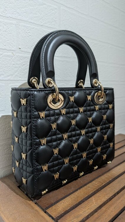 ディオールブックトート（ブランドバッグ）の商品画像 - 査定依頼日：2026年4月27日 - 最高査定価格：440,000円