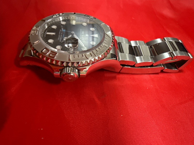 ロレックス ヨットマスター 116622（高級時計）の商品画像 - 査定依頼日：2025年8月4日 - 最高査定価格：1,900,000円