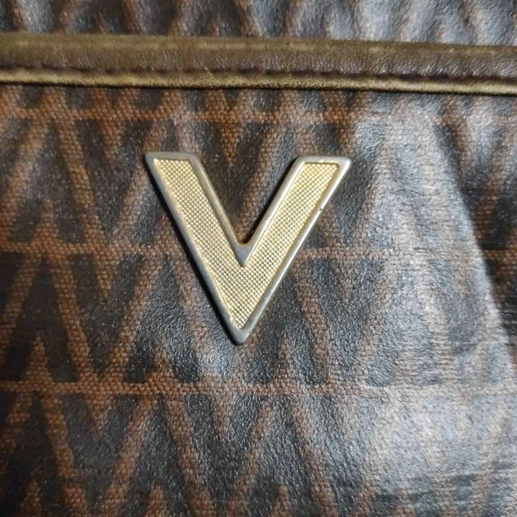 マリオ・バレンチノ　ショルダーバッグ（古着・ファッション）の商品画像 - 査定依頼日：2023年2月10日