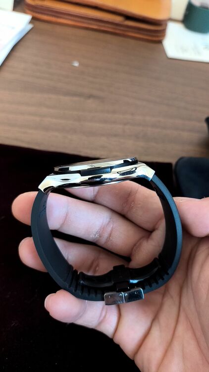 ウブロ クラシックフュージョン 542.NX.1270.RX.MDM（高級時計）の商品画像 - 査定依頼日：2025年9月27日 - 最高査定価格：535,000円