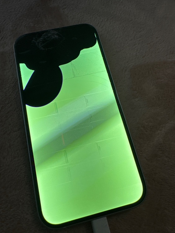 iPhone iPhone 15 128GB SIMフリー（スマホ）の商品画像 - 査定依頼日：2026年7月15日 - 最高査定価格：38,000円