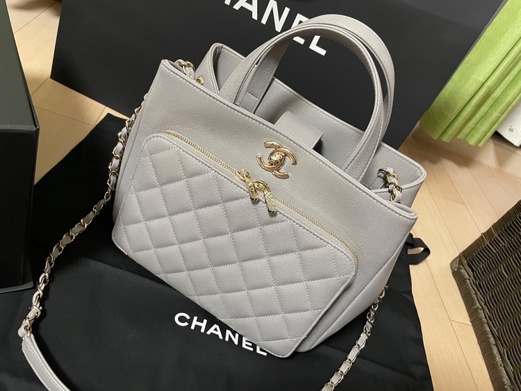 CHANELビジネスアフィニティトート（ブランドバッグ）の商品画像 - 査定依頼日：2025年10月26日 - 最高査定価格：420,000円