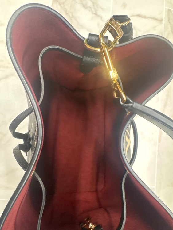 ネオノエ（ブランドバッグ）の商品画像 - 査定依頼日：2025年9月1日 - 最高査定価格：270,000円