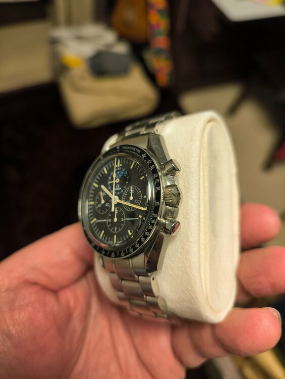 オメガ スピードマスター 3576.50（高級時計）の商品画像 - 査定依頼日：2025年12月22日 - 最高査定価格：800,000円