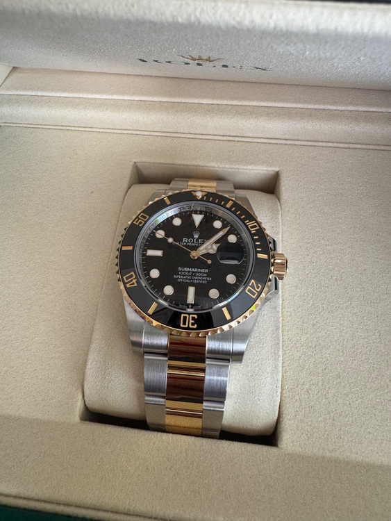 ロレックス サブマリーナー （高級時計）の商品画像 - 査定依頼日：2025年11月7日 - 最高査定価格：2,850,000円
