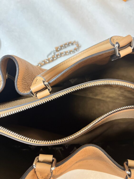 ベラトート（ブランドバッグ）の商品画像 - 査定依頼日：2025年1月5日 - 最高査定価格：280,000円