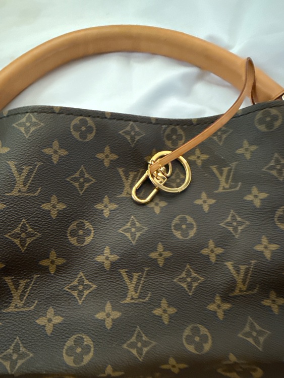 ルイヴィトン モノグラム （ブランドバッグ）の商品画像 - 査定依頼日：2025年10月6日 - 最高査定価格：175,000円