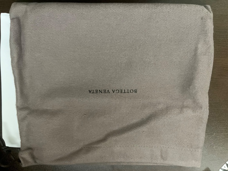 ボッテガ・ヴェネタ  （ブランドバッグ）の商品画像 - 査定依頼日：2025年8月11日 - 最高査定価格：50,000円