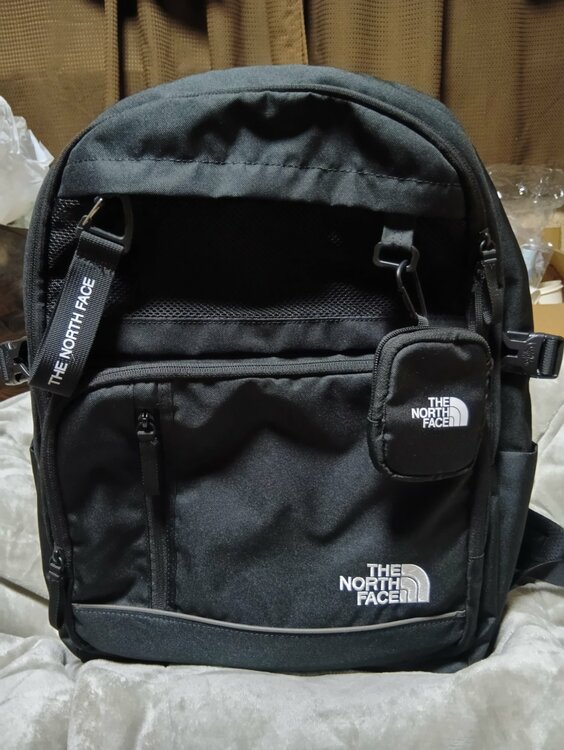 ノースフェイスホワイトレーベルリュック（古着・ファッション）の商品画像 - 査定依頼日：2026年1月19日 - 最高査定価格：3,000円