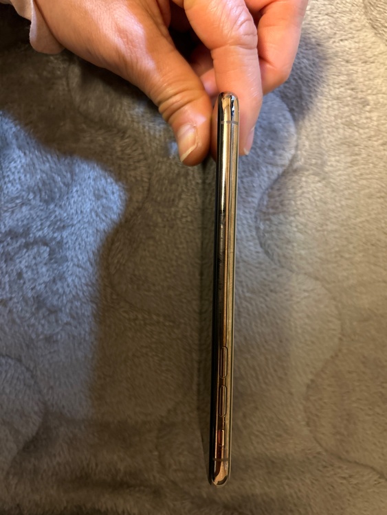 iPhoneXS 64GB Softbank（スマホ）の商品画像 - 査定依頼日：2026年2月25日 - 最高査定価格：15,000円