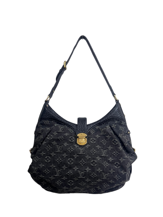 ショルダーバッグブラックデニム（ブランドバッグ）の商品画像 - 査定依頼日：2026年3月5日 - 最高査定価格：100,000円