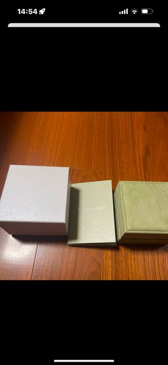 ヴァンクリーフアンドアーペル　ペルレバングル（金・貴金属）の商品画像 - 査定依頼日：2025年1月27日 - 最高査定価格：650,000円