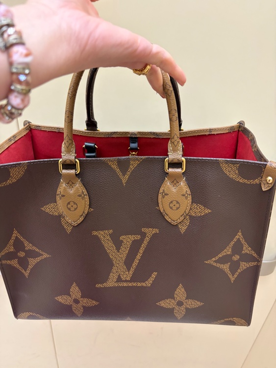 オンザゴー（ブランドバッグ）の商品画像 - 査定依頼日：2026年4月22日 - 最高査定価格：218,000円