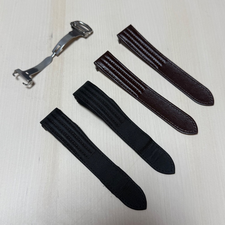 ロードスタークロノグラフ（高級時計）の商品画像 - 査定依頼日：2025年10月2日 - 最高査定価格：630,000円