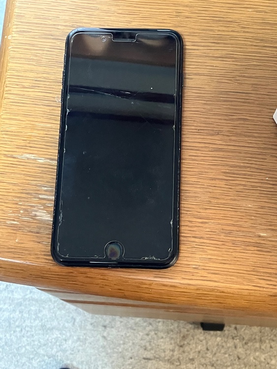 iPhone7 plus（スマホ）の商品画像 - 査定依頼日：2026年2月15日 - 最高査定価格：100,000円