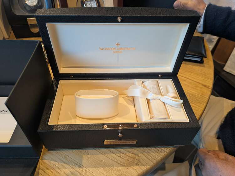 ヴァシュロン コンスタンタン その他 X47R8293（高級時計）の商品画像 - 査定依頼日：2025年3月19日 - 最高査定価格：2,000,000円