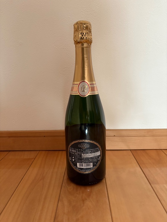 ローランペリエ　ラ　キュベ（お酒）の商品画像 - 査定依頼日：2025年9月16日 - 最高査定価格：2,000円