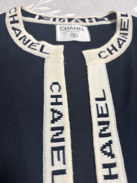 シャネルカーディガン（古着・ファッション）の商品画像 - 査定依頼日：2025年12月22日 - 最高査定価格：30,000円
