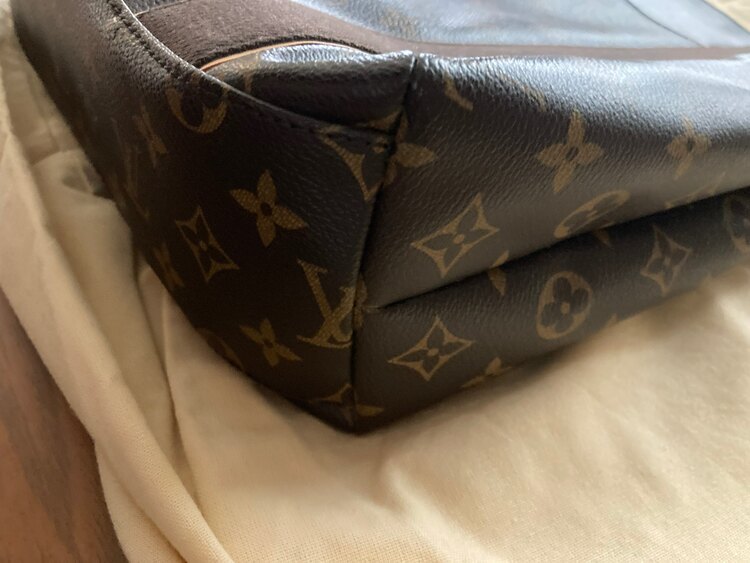 ルイヴィトン　カバボブール（ブランドバッグ）の商品画像 - 査定依頼日：2025年3月3日 - 最高査定価格：110,000円