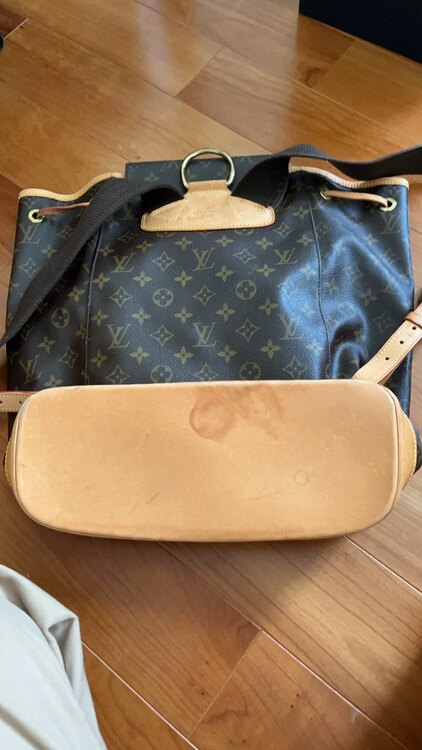 リュック（ブランドバッグ）の商品画像 - 査定依頼日：2025年4月1日 - 最高査定価格：100,000円