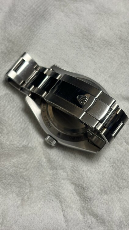 ロレックス ミルガウス 116400（高級時計）の商品画像 - 査定依頼日：2025年12月16日 - 最高査定価格：1,300,000円