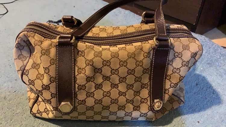 グッチ  （ブランドバッグ）の商品画像 - 査定依頼日：2025年9月17日 - 最高査定価格：33,000円
