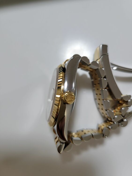 ロレックス デイトジャスト 126233（高級時計）の商品画像 - 査定依頼日：2025年9月6日 - 最高査定価格：2,250,000円