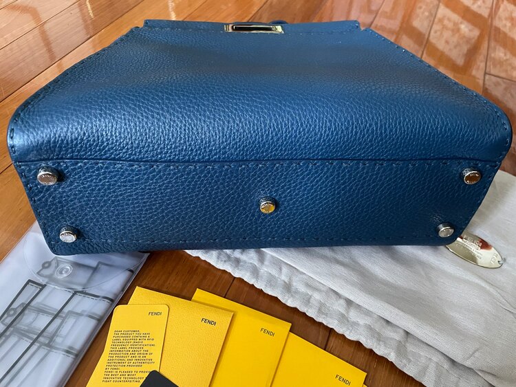 フェンディ  （ブランドバッグ）の商品画像 - 査定依頼日：2025年1月15日 - 最高査定価格：125,000円