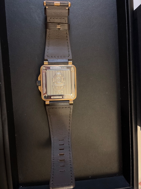 E98-RB6-6ZM（高級時計）の商品画像 - 査定依頼日：2026年2月10日 - 最高査定価格：240,000円