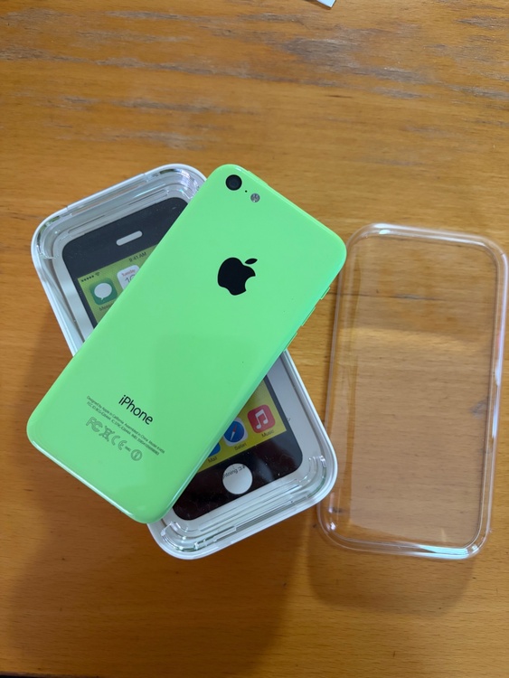 iPhone 5c（スマホ）の商品画像 - 査定依頼日：2026年5月23日 - 最高査定価格：1,100円
