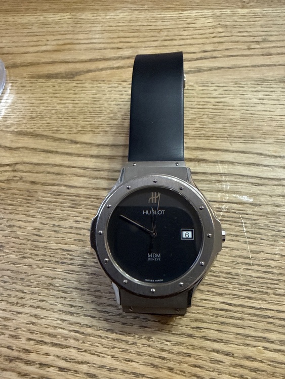 ウブロ クラシックフュージョン MDMGENEVE（高級時計）の商品画像 - 査定依頼日：2026年3月22日 - 最高査定価格：120,000円