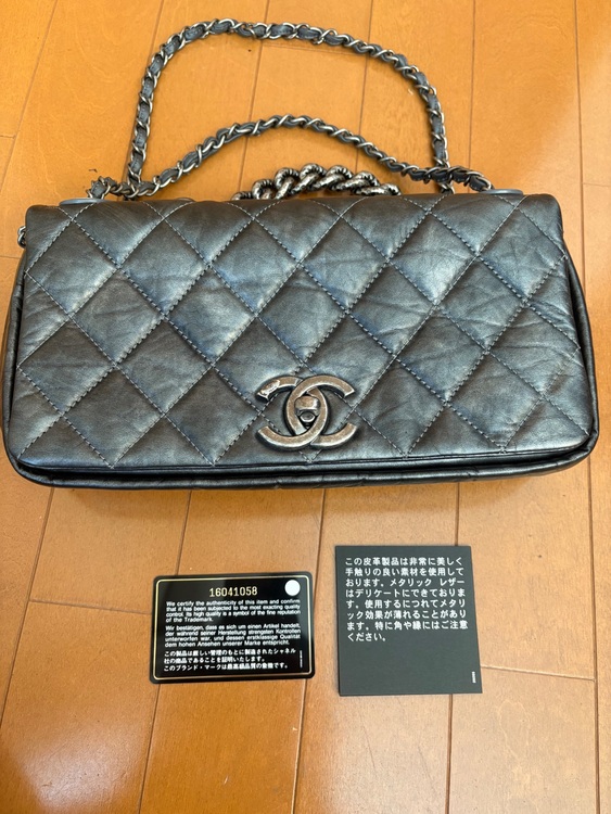 チェックショルダーバッグ（ブランドバッグ）の商品画像 - 査定依頼日：2025年11月22日 - 最高査定価格：360,000円