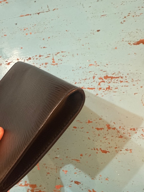 ルイヴィトン エピ （ブランドバッグ）の商品画像 - 査定依頼日：2025年9月15日 - 最高査定価格：40,000円