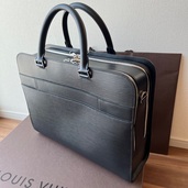 ルイヴィトン タイガ （ブランドバッグ）の商品画像 - 査定依頼日：2025年7月9日 - 最高査定価格：70,000円