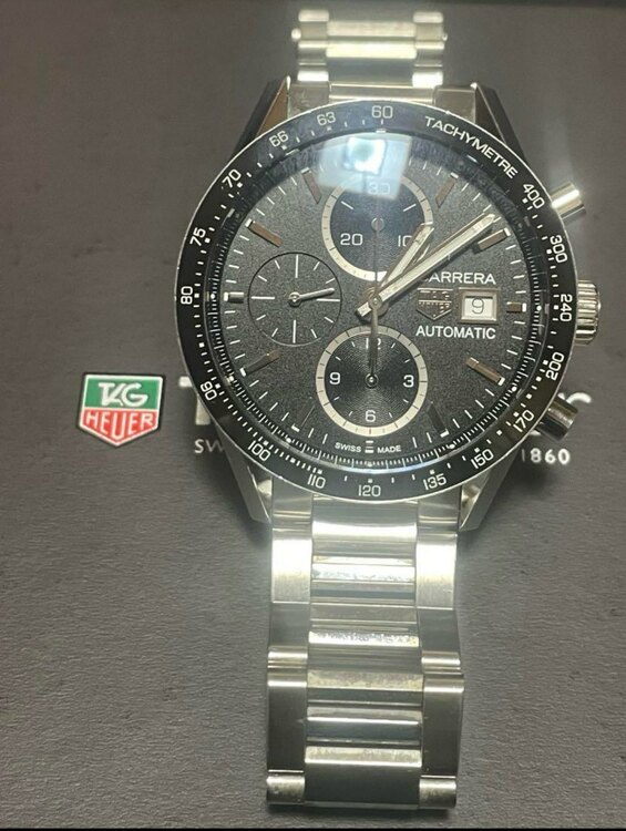 タグホイヤー カレラ cv201AJ.BA071（高級時計）の商品画像 - 査定依頼日：2025年5月31日 - 最高査定価格：240,000円