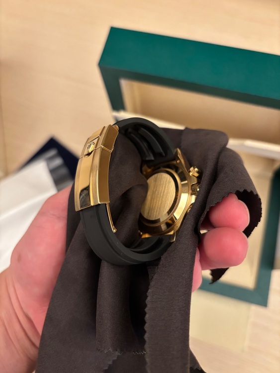 116518LNメテオライト（高級時計）の商品画像 - 査定依頼日：2025年11月26日 - 最高査定価格：12,500,000円