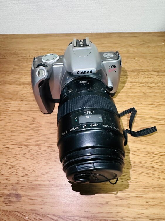 カメラ3台とレンズとアクセサリー（カメラ）の商品画像 - 査定依頼日：2025年5月12日 - 最高査定価格：25,000円