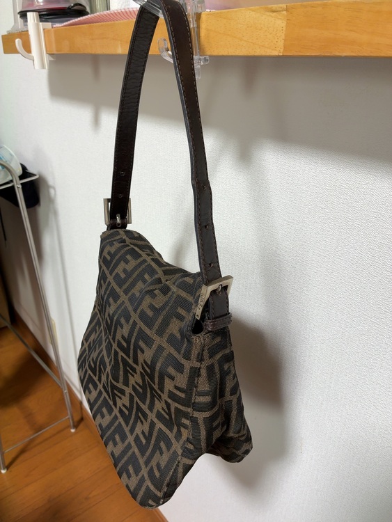 FENDI ワンショルダー（ブランドバッグ）の商品画像 - 査定依頼日：2025年12月2日 - 最高査定価格：90,000円