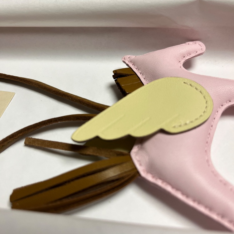 チャーム 《ロデオ》 PM ペガサス（ブランド財布・小物）の商品画像 - 査定依頼日：2025年10月14日 - 最高査定価格：135,000円