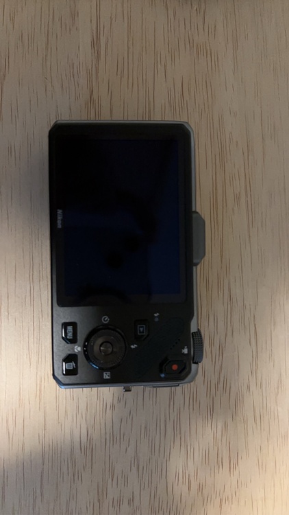 Nikon Coolpix s9300（カメラ）の商品画像 - 査定依頼日：2026年3月21日 - 最高査定価格：10,000円