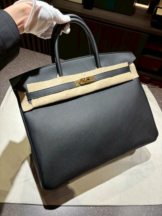 エルメス バーキン （ブランドバッグ）の商品画像 - 査定依頼日：2025年12月7日 - 最高査定価格：3,300,000円