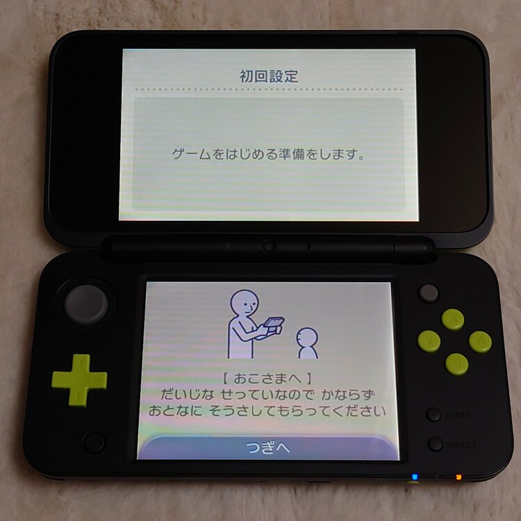 2DSLL（ゲーム機本体・ゲームソフト）の商品画像 - 査定依頼日：2025年12月8日 - 最高査定価格：13,500円