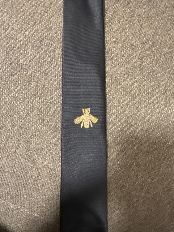 ビー（ハチ） エンブロイダリー シルク タイ（古着・ファッション）の商品画像 - 査定依頼日：2025年10月13日 - 最高査定価格：100,000円