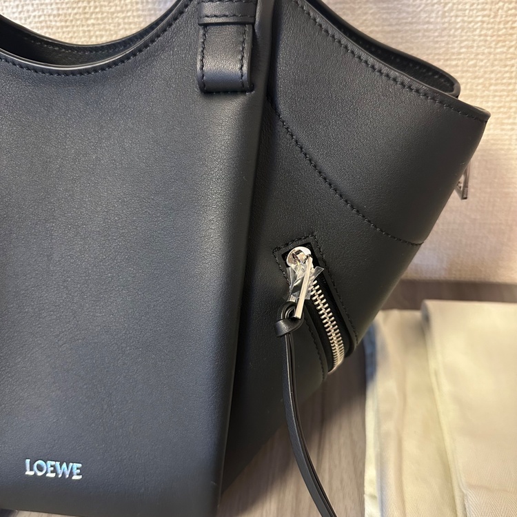 ハンモック フリップ バッグ（クラシックカーフ）（ブランドバッグ）の商品画像 - 査定依頼日：2026年6月17日 - 最高査定価格：100,000円