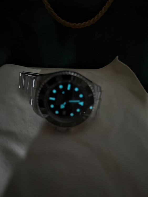 ロレックス シードゥエラー 11666（高級時計）の商品画像 - 査定依頼日：2025年7月1日 - 最高査定価格：1,700,000円