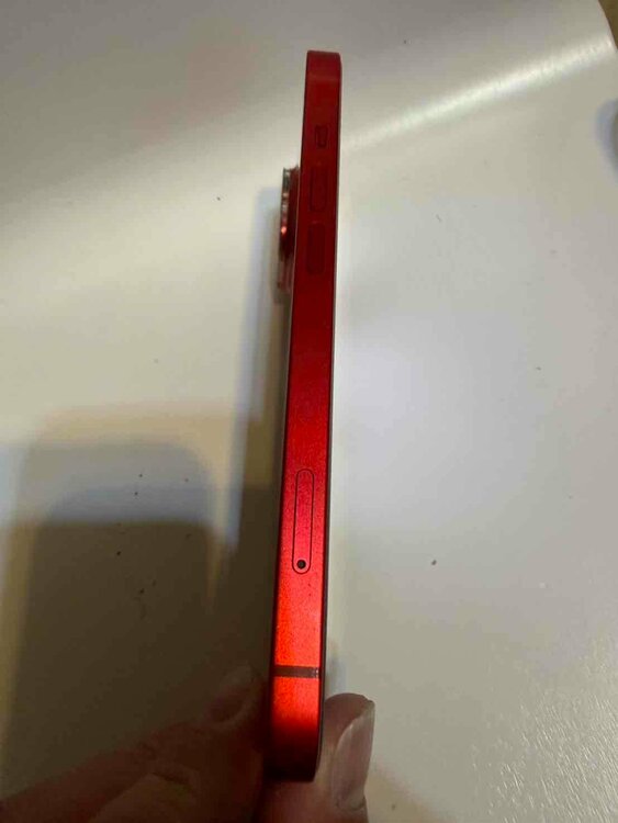 iphone14 256G RED（スマホ）の商品画像 - 査定依頼日：2026年3月5日 - 最高査定価格：43,000円